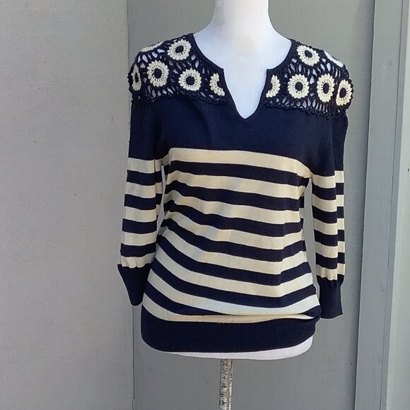 Anthropologie Solitaire Women's Top Med Blue-Cream Crochet Striped Flowers - Picture 7 of 7